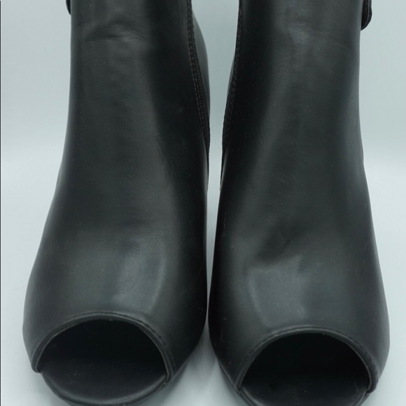 Open-toe Heels - Picture 4 of 4